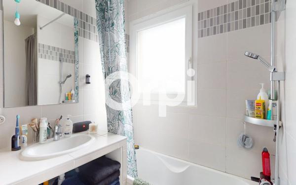 Maison à vendre    4 pièces • 88,40 m2 Bron