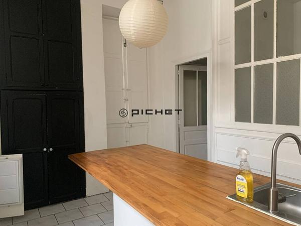 Appartement 3 pièces 80 m² PAU - 64000
