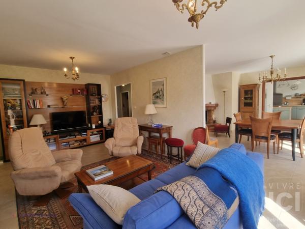 Maison familiale de plain-pied - Secteur Bourg - 5chambres