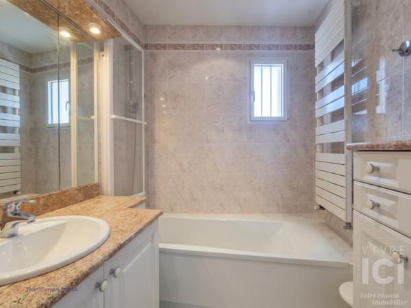Maison familiale de plain-pied - Secteur Bourg - 5chambres