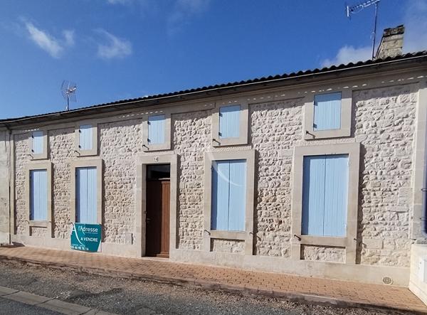 Thénac - Maison 4 pièces avec jardin et dépendance