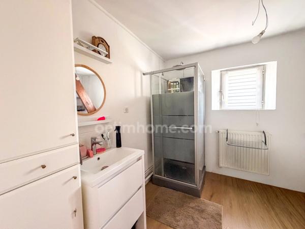 Maison rénovée à vendre 4 chambres, jardin et piscine à BRAS SUR MEUSE
