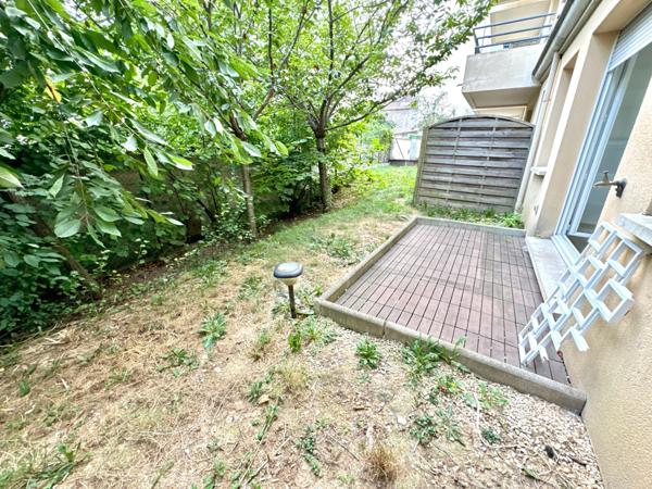 appartement F2 avec jardin et parking