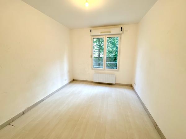 appartement F2 avec jardin et parking