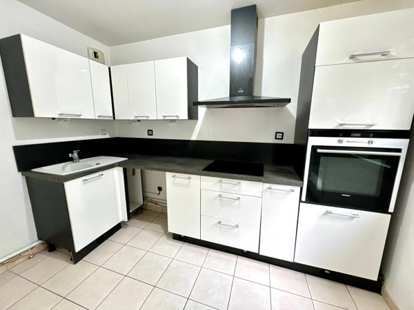 appartement F2 avec jardin et parking