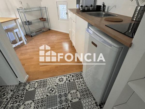 Location Studio meublé 16.37 m² - Niort 79000