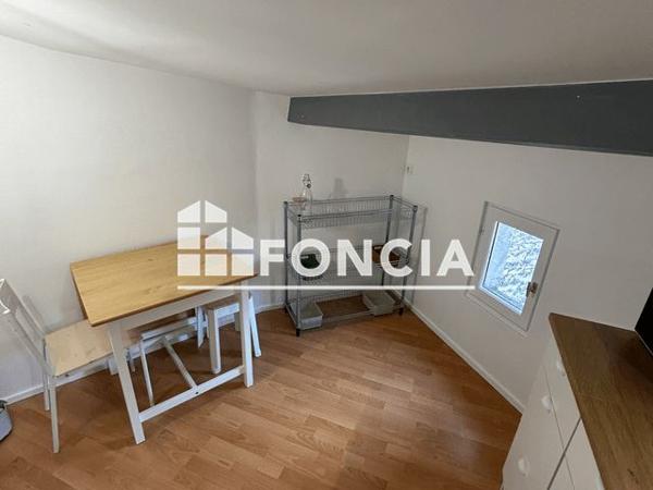Location Studio meublé 16.37 m² - Niort 79000