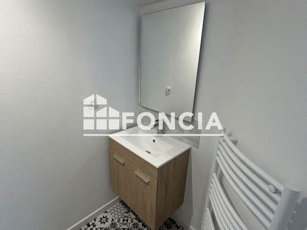 Location Studio meublé 16.37 m² - Niort 79000