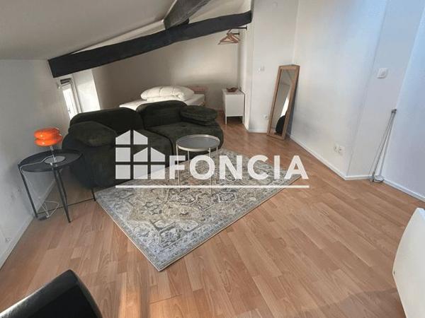Location Studio meublé 16.37 m² - Niort 79000