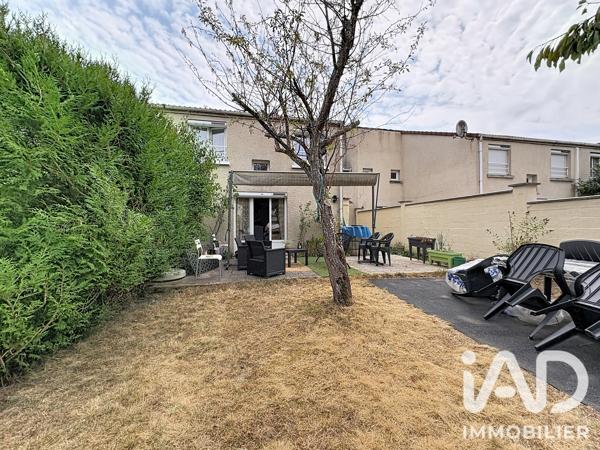Maison à vendre 6 pièces 107 m² Savigny-le-Temple