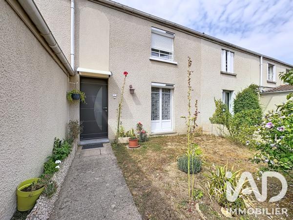 Maison à vendre 6 pièces 107 m² Savigny-le-Temple
