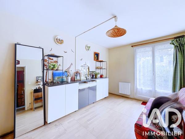 Maison à vendre 6 pièces 107 m² Savigny-le-Temple