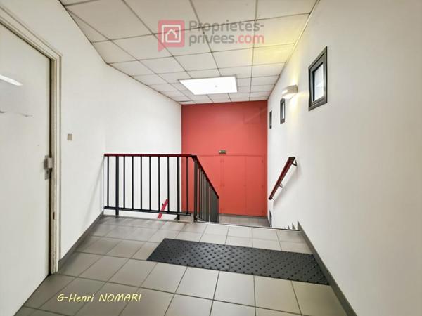 Chateaubriant Espaces Bureaux 230 m2, 5 places de parking