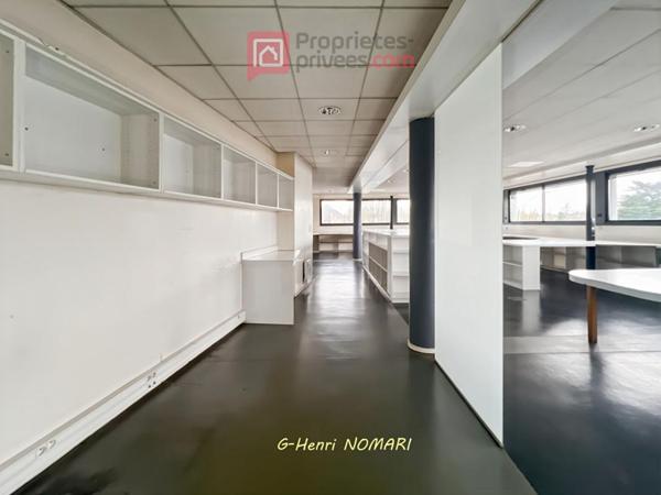 Chateaubriant Espaces Bureaux 230 m2, 5 places de parking