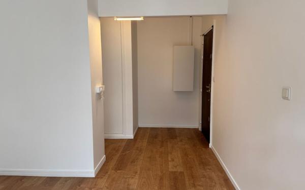 Appartement à louer    2 pièces • 47,42 m2 Saint-Maurice