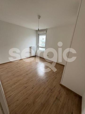 Location 4 Pieces 83 59160 Lille 15 0279 01 0046