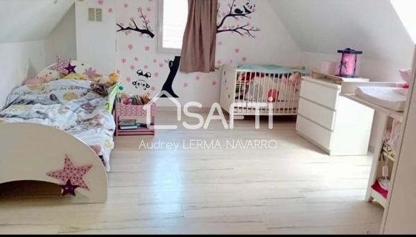 Grande maison avec  dépendances, possibilité de créer un appartement supplémentaire pour investissement locatif