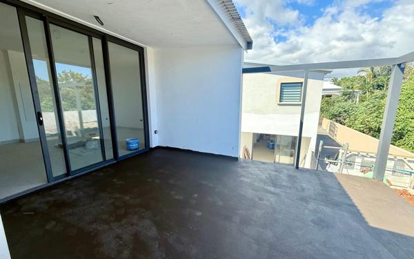 Appartement à vendre    2 pièces •  Saint-Pierre