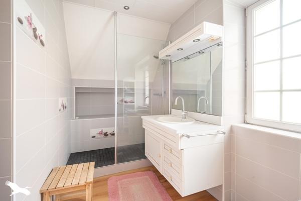 Maison à vendre |  Lesneven |  11 pièces | 185 m²