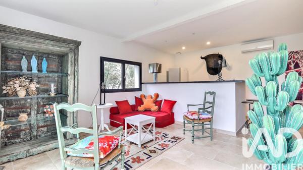 Maison à vendre 8 pièces 232 m² Nîmes