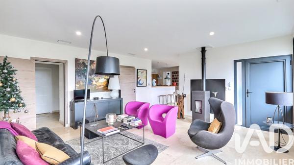 Maison à vendre 8 pièces 232 m² Nîmes