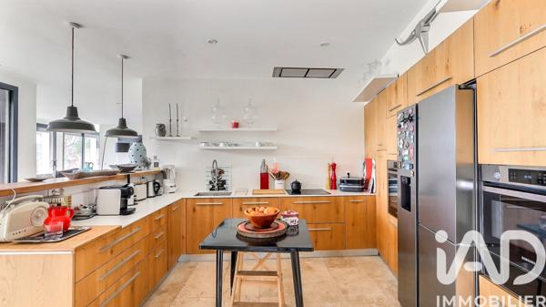 Maison à vendre 8 pièces 232 m² Nîmes