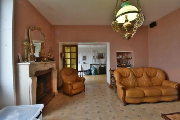 Maison familiale de 9 pièces, 187m² à MAILLET (36)