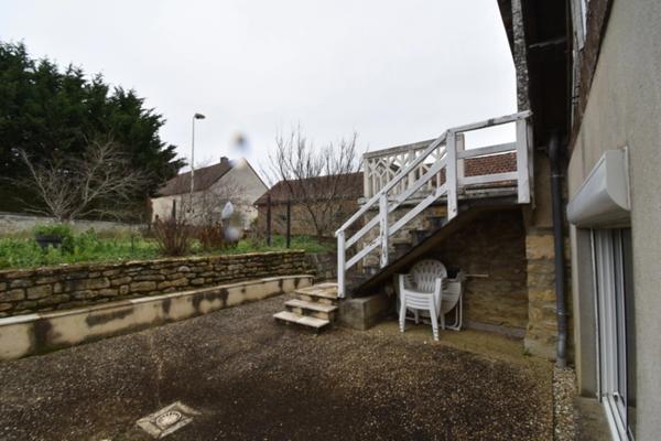 Maison familiale de 9 pièces, 187m² à MAILLET (36)