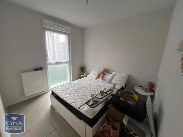 Appartement à louer 3 pièces 68.6m² Billère (64140)