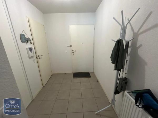 Appartement à louer 3 pièces 68.6m² Billère (64140)