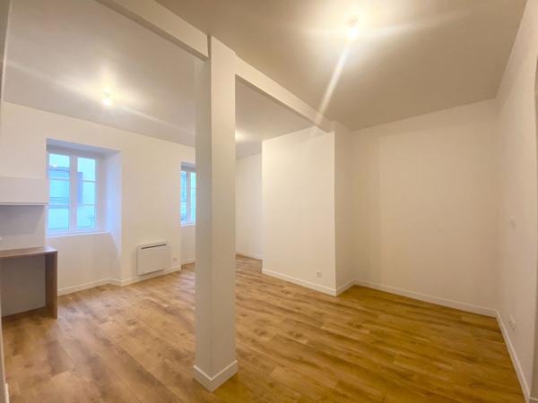 Brest - Appartement T2 rénové . Recouvrance