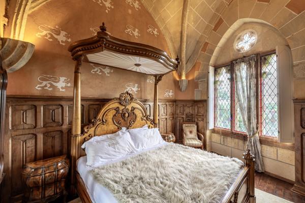 Vente Château Sarlat-la-Canéda 32 Pièces 1150 m²