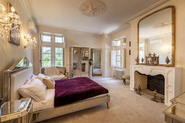 Vente Château Sarlat-la-Canéda 32 Pièces 1150 m²