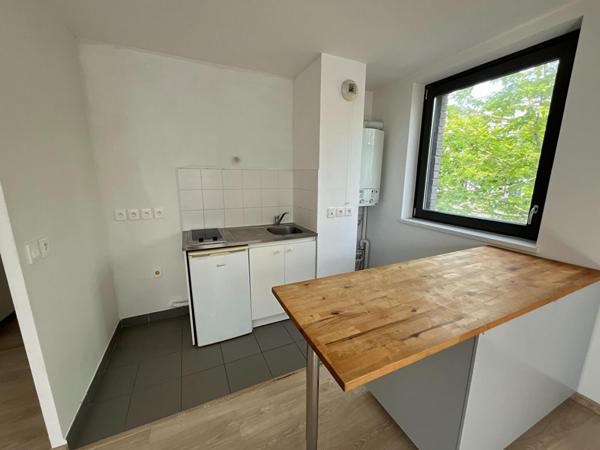 A LOUER : T2 à LILLE • Quai de l'ouest - EURATECHNOLOGIES • 722 € CC • Réf. 6417001-00169-001