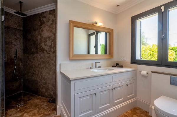 Vente Villa de luxe Mougins 8 Pièces 340 m²