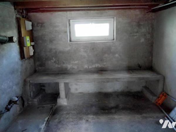 Maison d'habitation proche centre-ville avec terrain