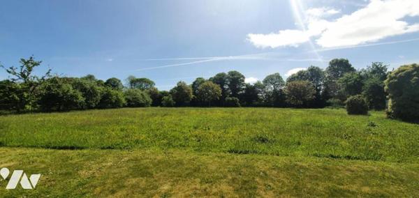 Maison d'habitation proche centre-ville avec terrain