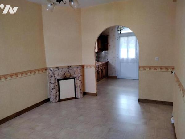 Maison d'habitation proche centre-ville avec terrain