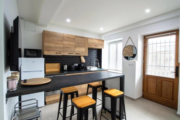 Maison de ville à vendre, 3 pièces, proche des commerces FRANCHEVILLE (69)