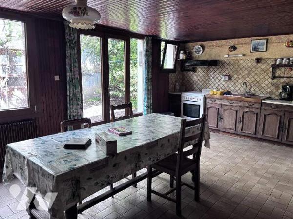 NOUVEAUTE :
A VENDRE à LE CROTOY, à proximité du Port, sympathique maison des années 1960, d'u...