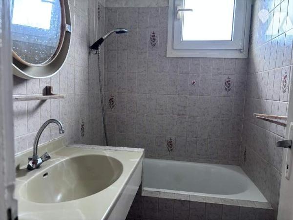 NOUVEAUTE :
A VENDRE à LE CROTOY, à proximité du Port, sympathique maison des années 1960, d'u...