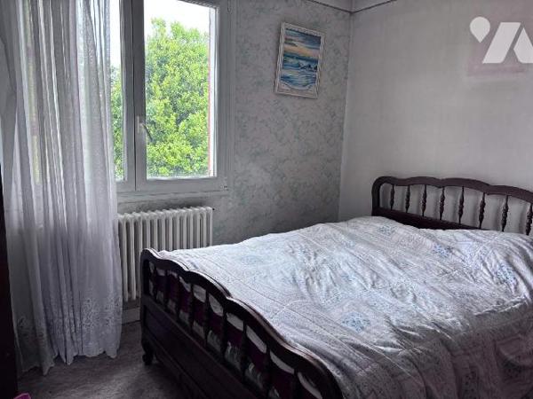 NOUVEAUTE :
A VENDRE à LE CROTOY, à proximité du Port, sympathique maison des années 1960, d'u...