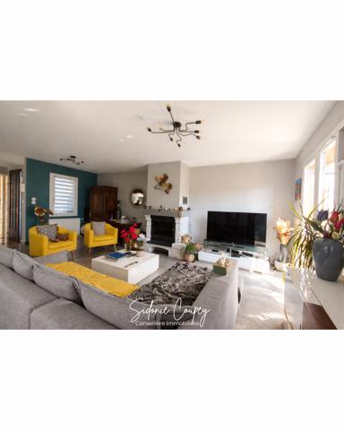 Maison à vendre 5 pièces 130,82 m² Saint-Jean-de-Muzols