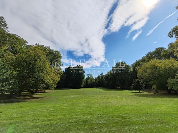 Élégant manoir des XVIIe-XVIIIe siècles avec son parc raffiné de 6 hectares