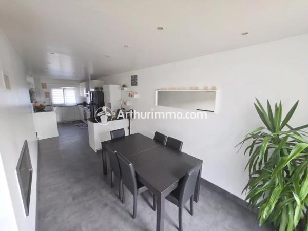 Vente Maison 6 pièces 140 m2 à Savigny-le-Temple