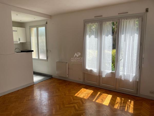 Appartement à vendre à Saint-Germain-en-Laye - Quartier Bergette - Debussy 262 500 € **  - Référence  18452