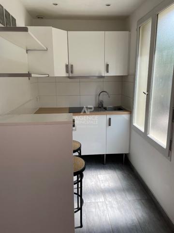 Appartement à vendre à Saint-Germain-en-Laye - Quartier Bergette - Debussy 262 500 € **  - Référence  18452