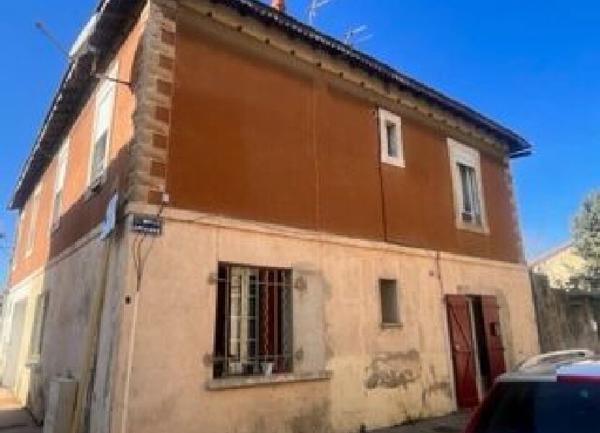 Maison à vendre    5 pièces •  Remoulins