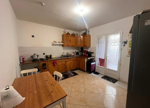 Maison à vendre    5 pièces •  Remoulins