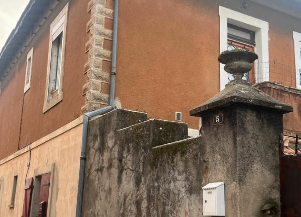 Maison à vendre    5 pièces •  Remoulins